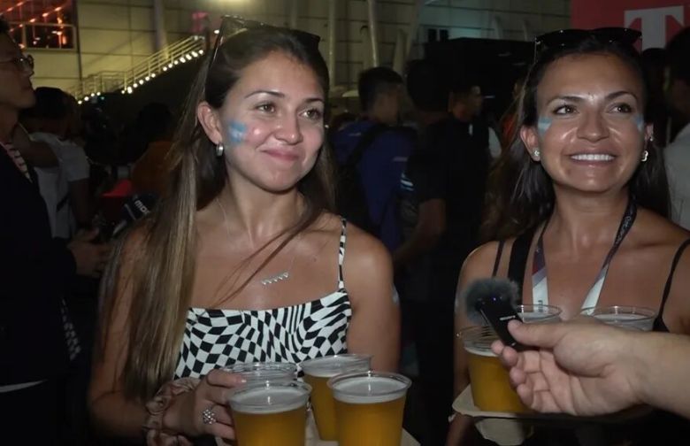 Abrió el Fan Fest con cerveza para los hinchas y más de 40 mil personas que bailaron con Maluma