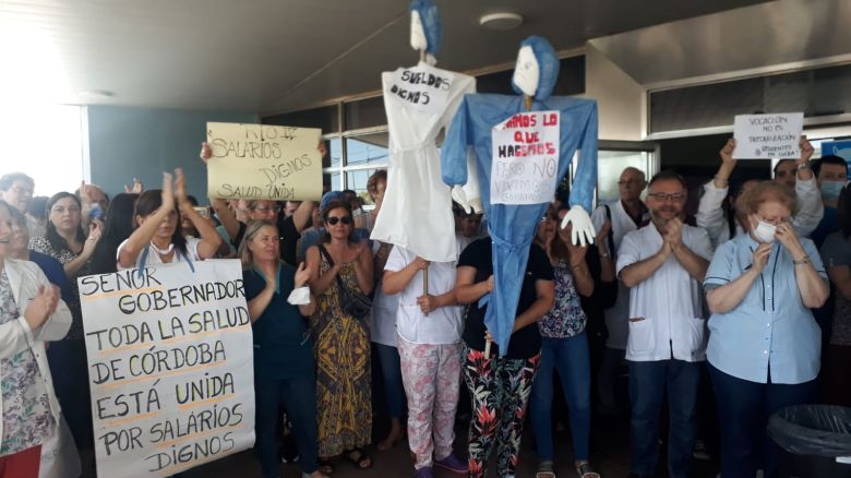 Protesta en el Hospital: marcharon en el inicio de las 72 horas de paro