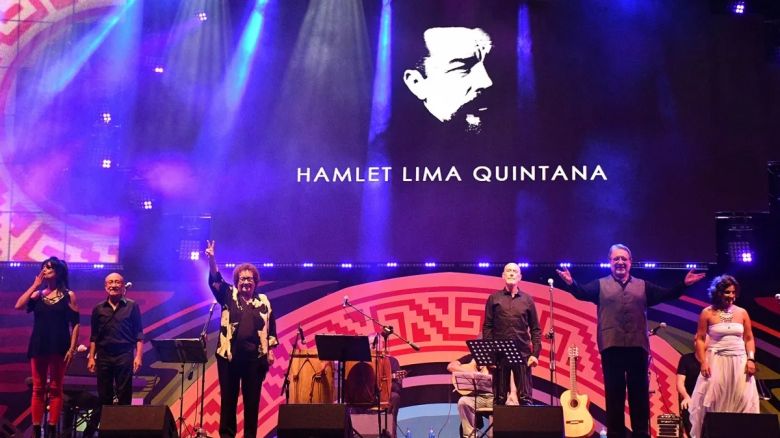 Homenaje al centenario de Lima Quintana en Cosquín: La Vuelta del Perro dialogó con sus hijos