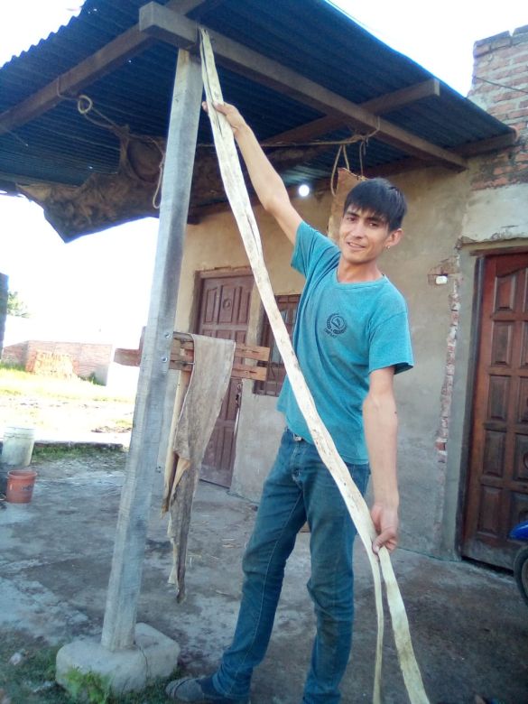 Un soguero artesano de Quitilipi, Chaco, que sostiene la tradición de trabajar “el cuero”