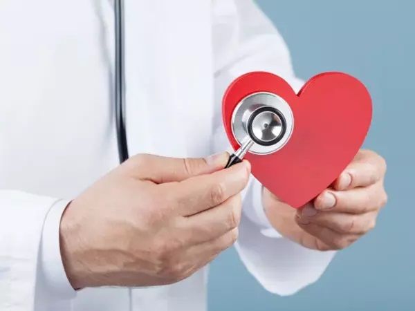 El cardiólogo, una persona que elige trabajar con el corazón 