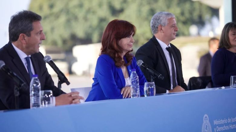 Con críticas a Alberto Fernández, CFK justificó la candidatura de Massa