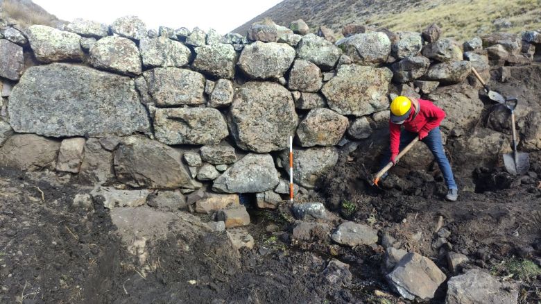 Investigadores del CONICET ponen en funcionamiento una represa que usaban los Incas