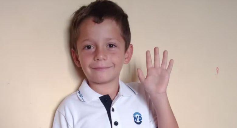 El niño de Río Cuarto que viajó a España para tratarse contra el cáncer entró en "remisión completa"