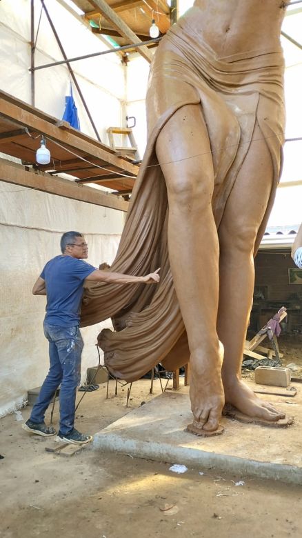 La Tarde del Limón dialogó con el escultor que realizó a Shakira en su Barranquilla natal