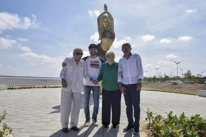 La Tarde del Limón dialogó con el escultor que realizó a Shakira en su Barranquilla natal