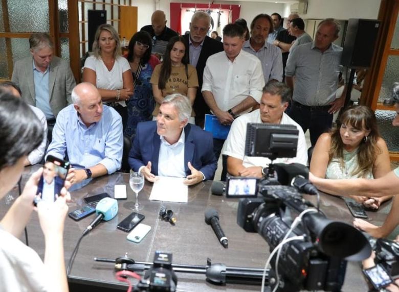 Llaryora confirmó que sus diputados votarán en contra de las retenciones