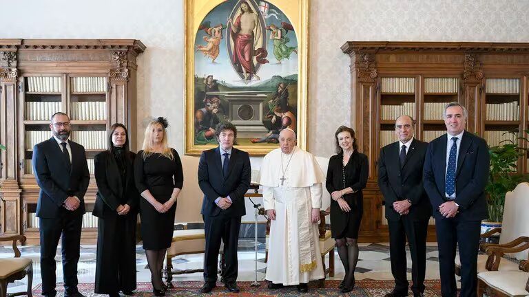 Milei se reunió con el Papa en el Vaticano
