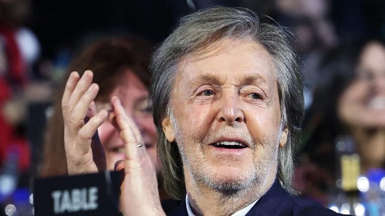 Paul McCartney recuperó el bajo con el que grabó “Twist and shout”, que había perdido hace más de 50 años