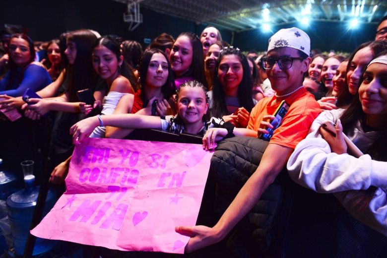 Todas las fotos y videos del show de Emilia en el Quality Arena: “Mi público de Córdoba...”